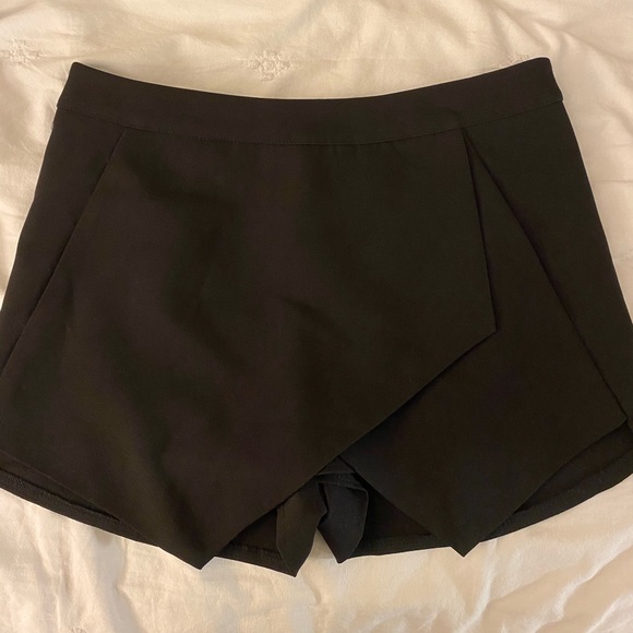 Missguided Black Envelope Skort ASO Taylor Swift - Picture 1 of 5